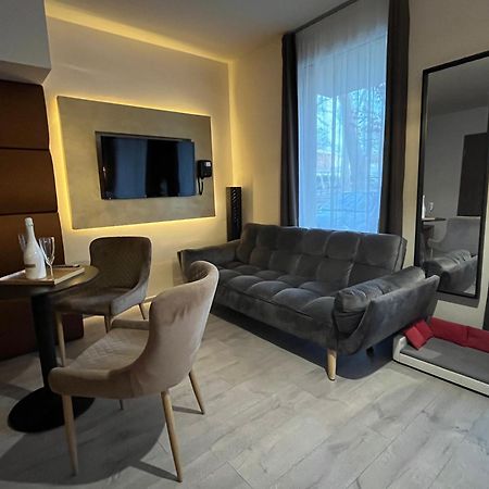 Baobab Suites Шиофок Экстерьер фото