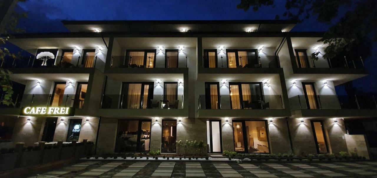 Baobab Suites Шиофок Экстерьер фото
