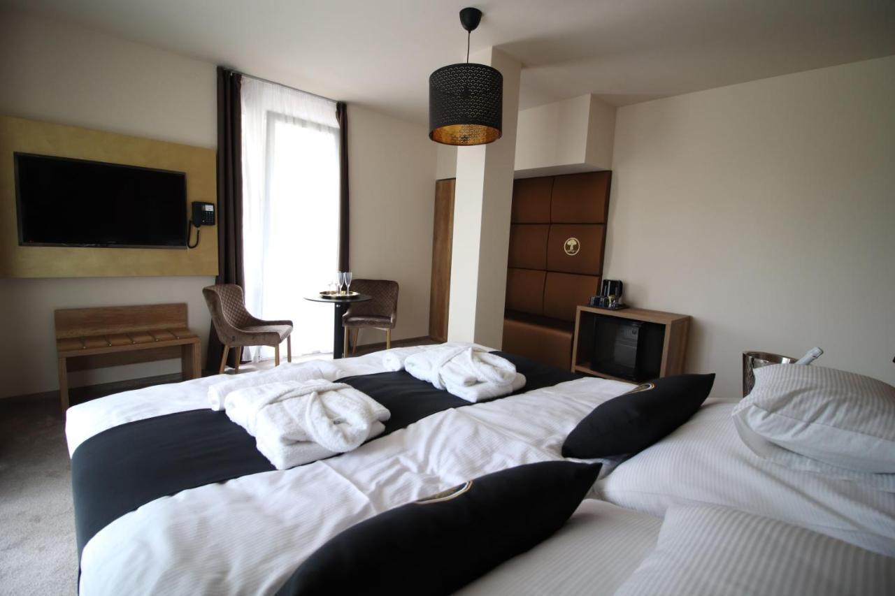 Baobab Suites Шиофок Экстерьер фото